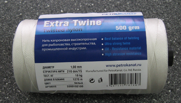 Нить 0,40 мм-210 d/3 (29,т*3) 500 г цвет белый, (6750 м) тест 3,5 кг ; Цена 825 рублей Нить 0,40 мм-210 d/3 (29,т*3) 500 г цвет белый, (6750 м) тест 3,5 кг